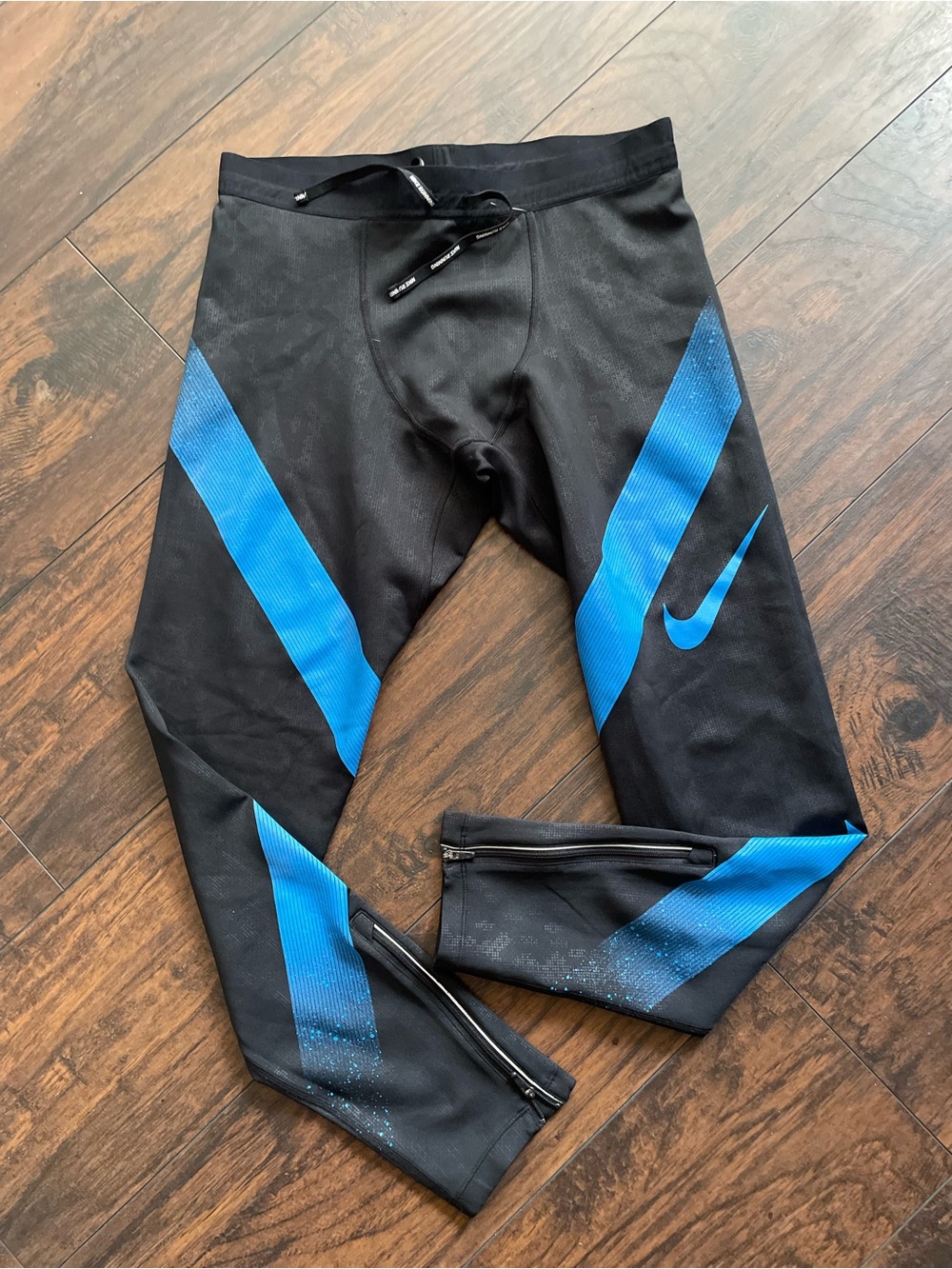 Nike Men’s Black & Blue running tights